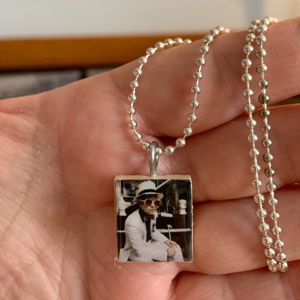 212420 Elton John Scrabble Tile Necklace 10$